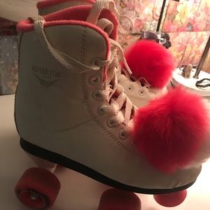 Girls roller skates size 3